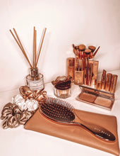 Load image into Gallery viewer, The Mane Tamer